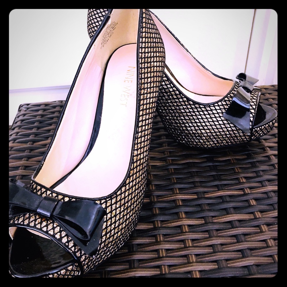 NEW Nine West Gold & Black High Heel Pumps Size 6